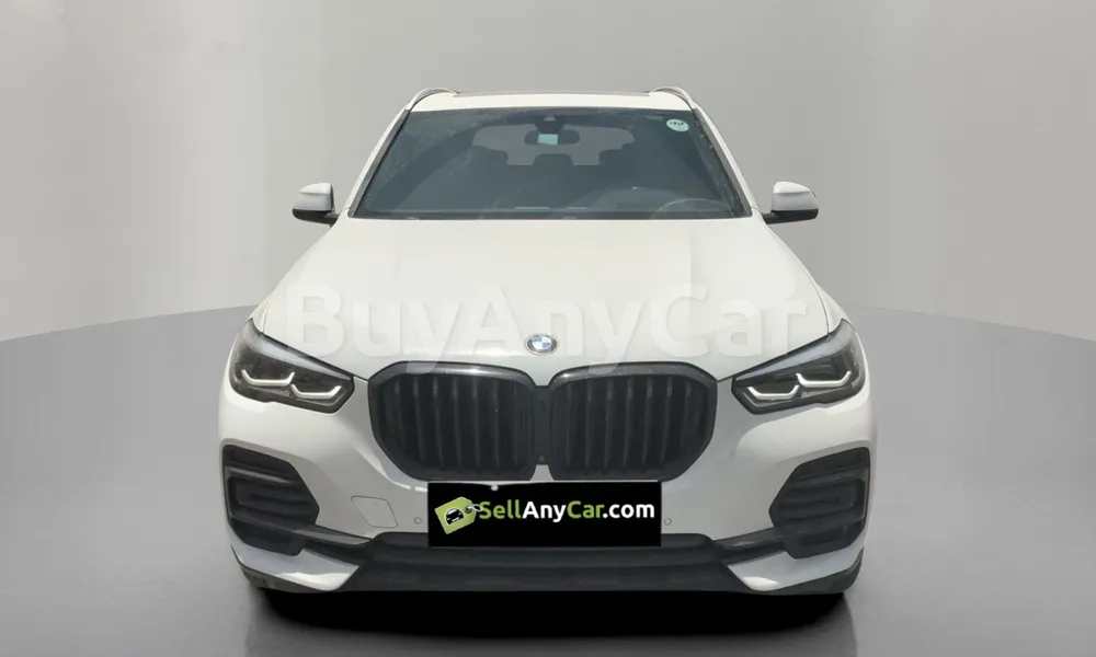 Vehicle photo 1