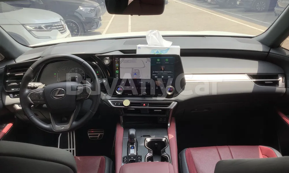 Vehicle photo 8