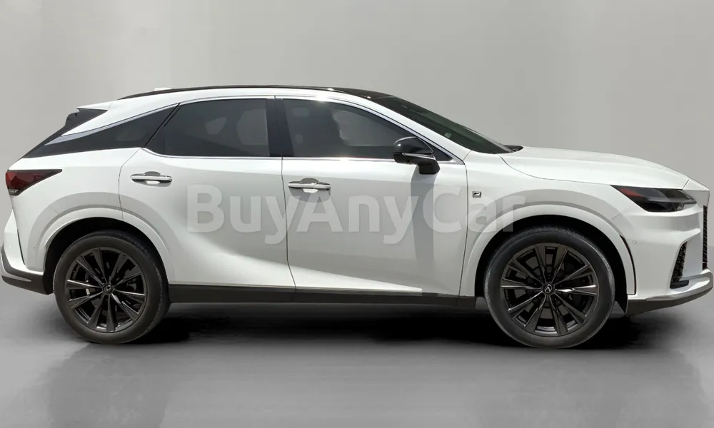 Vehicle photo 3