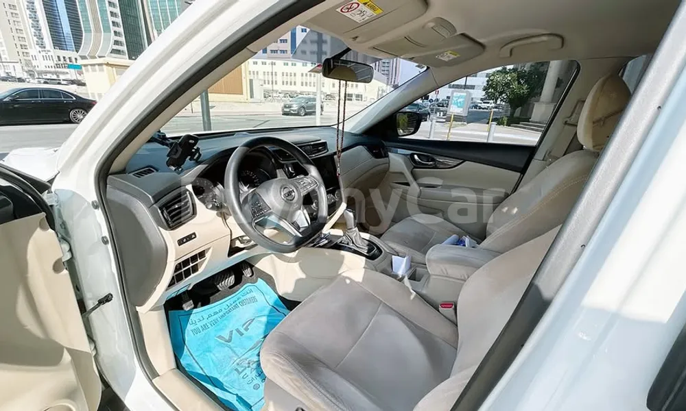 Vehicle photo 11