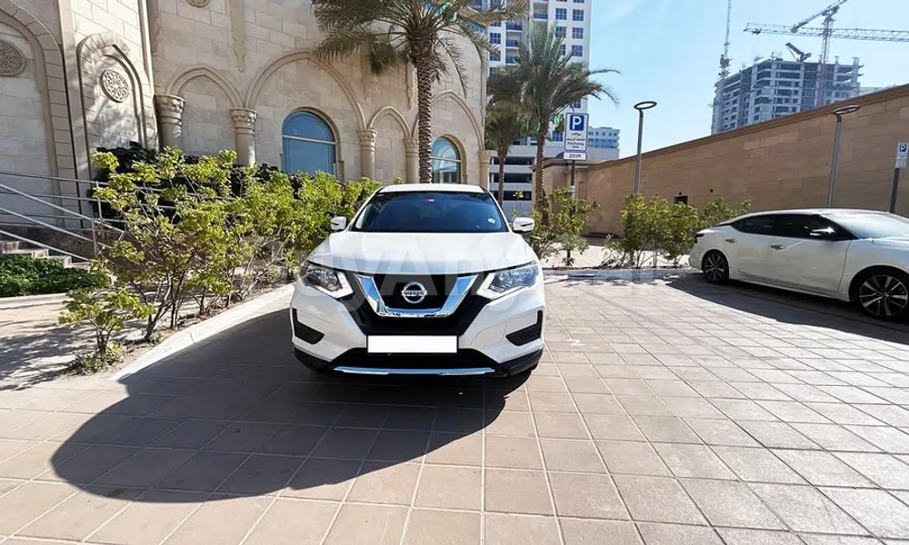 Vehicle photo 13