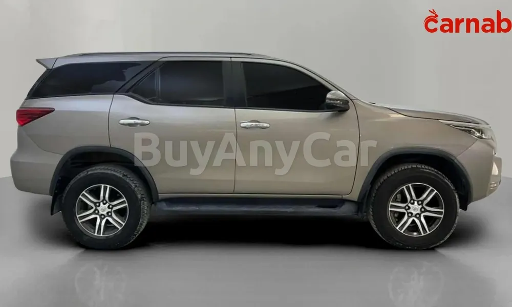 Vehicle photo 3