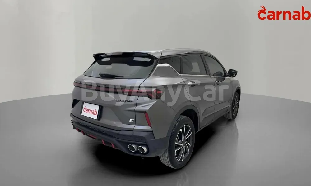 Vehicle photo 10