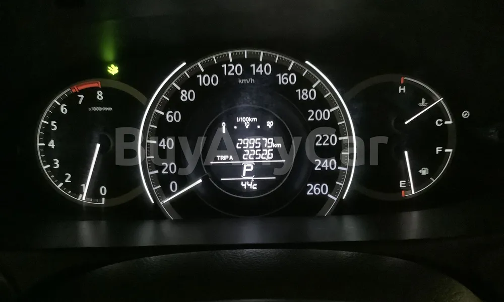 Vehicle photo 7