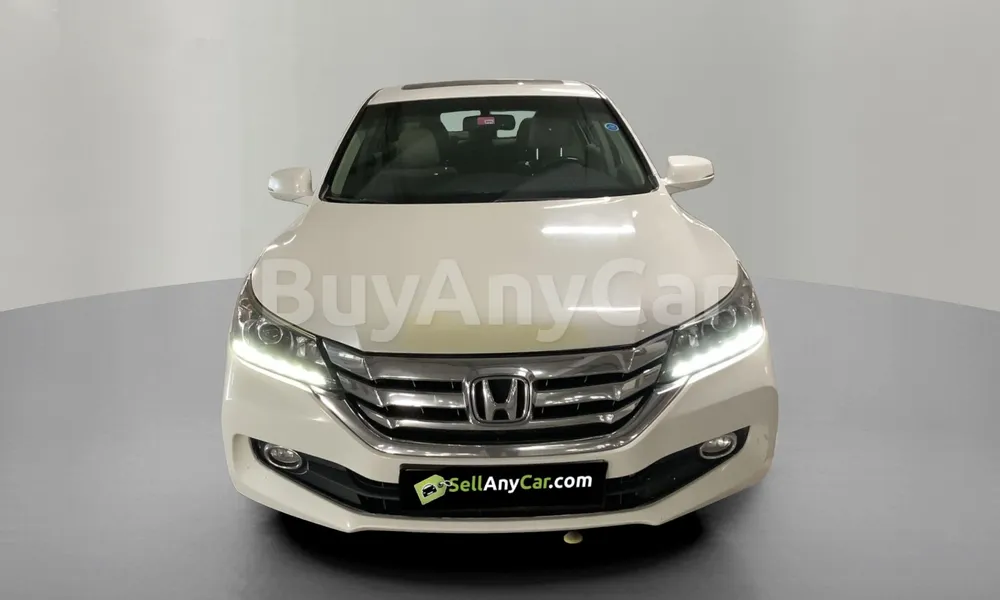 Vehicle photo 1