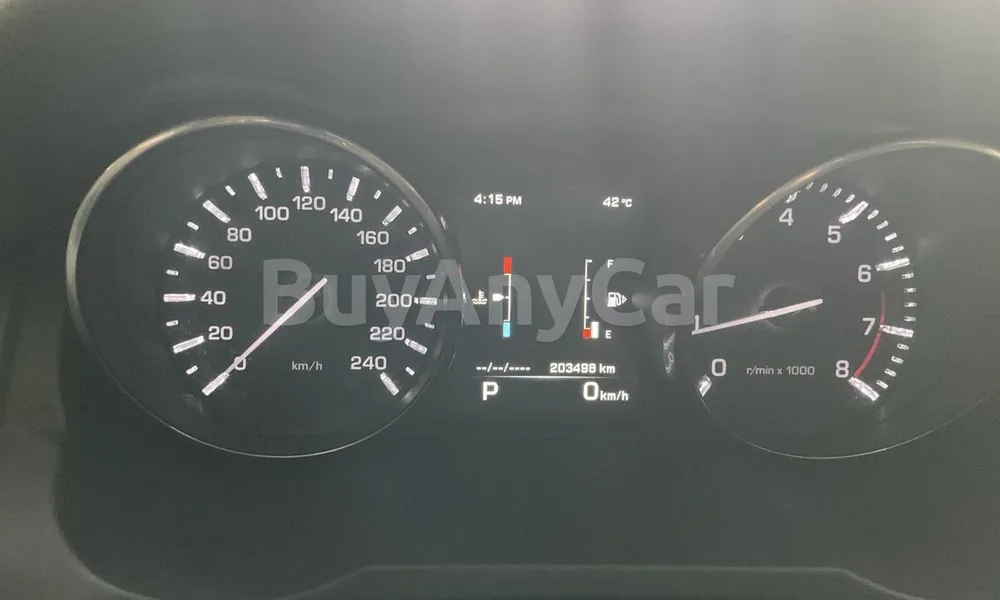 Vehicle photo 9