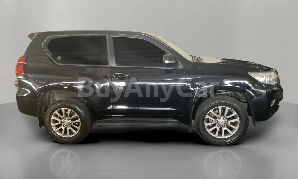 Vehicle photo 4