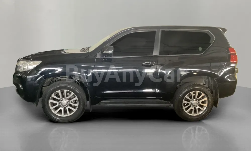 Vehicle photo 5