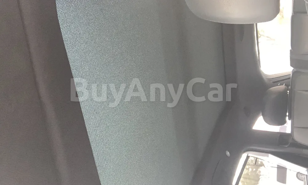 Vehicle photo 10