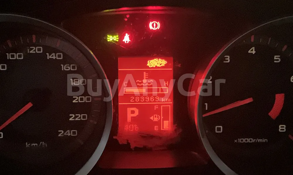 Vehicle photo 8