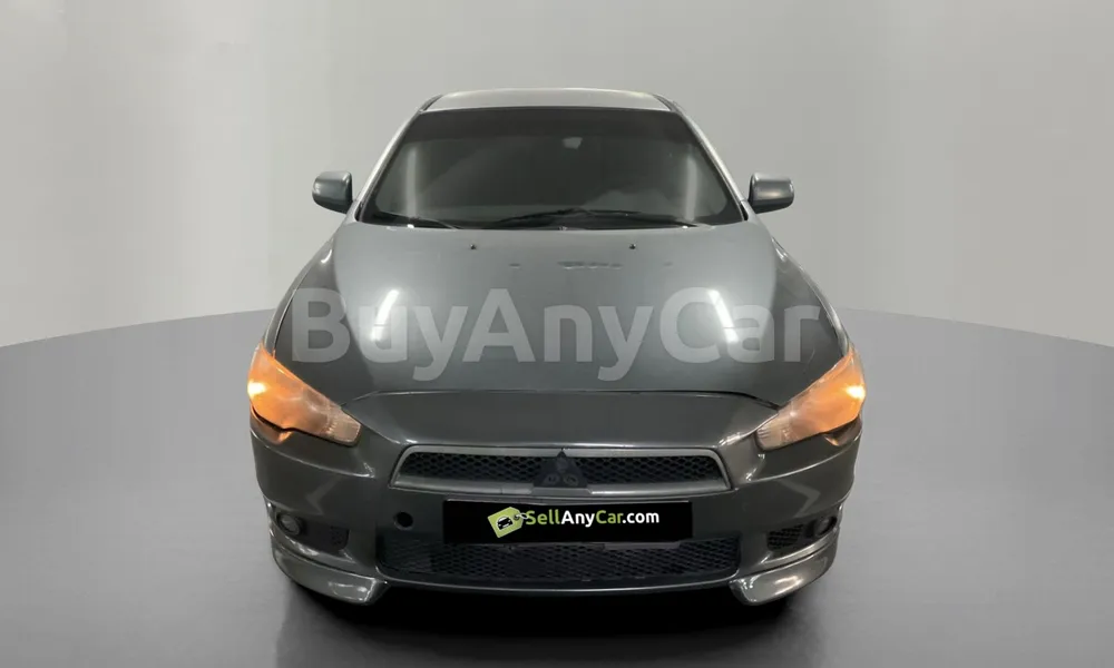 Vehicle photo 1