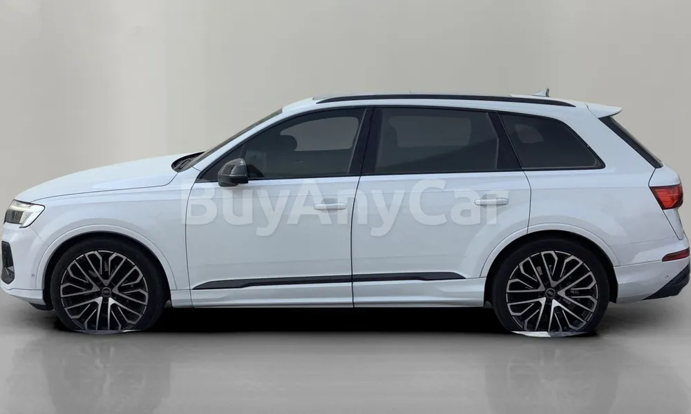Vehicle photo 4