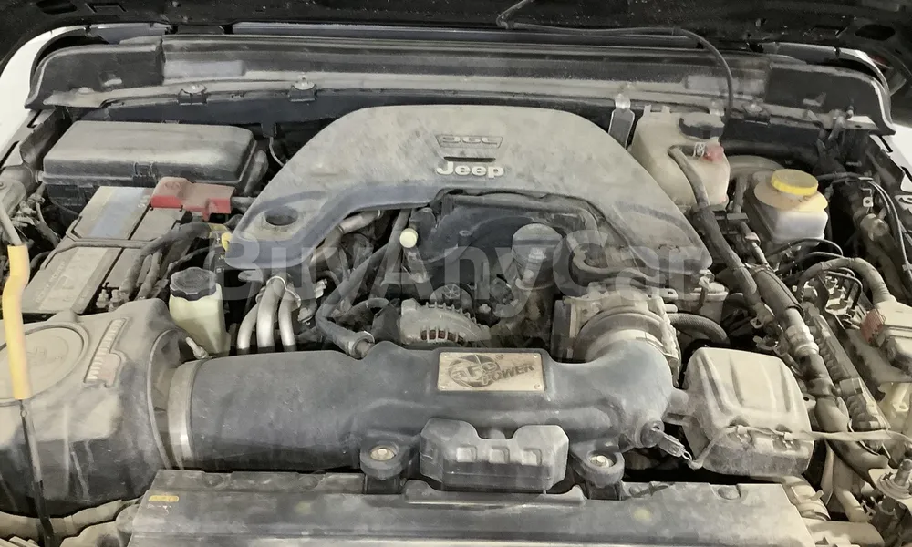 Vehicle photo 5