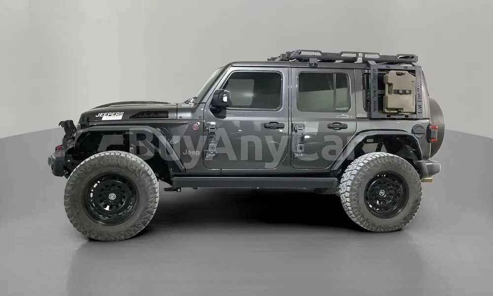 Vehicle photo 3