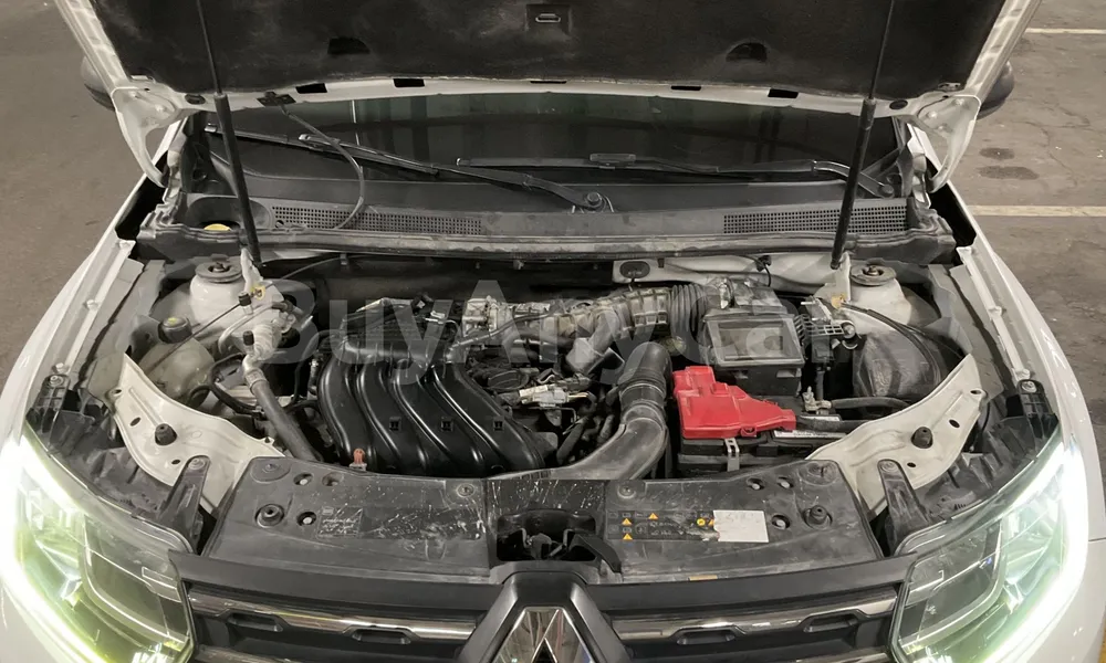 Vehicle photo 9