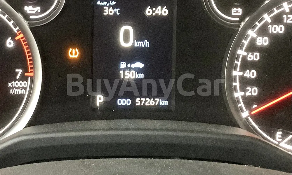 Vehicle photo 7