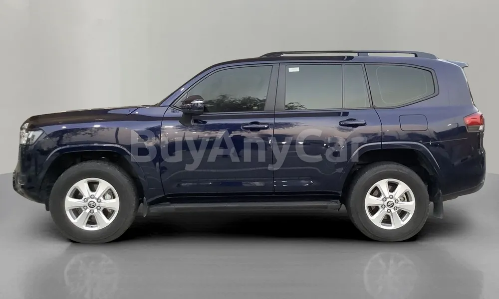 Vehicle photo 4