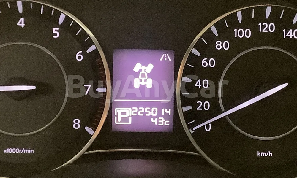 Vehicle photo 9