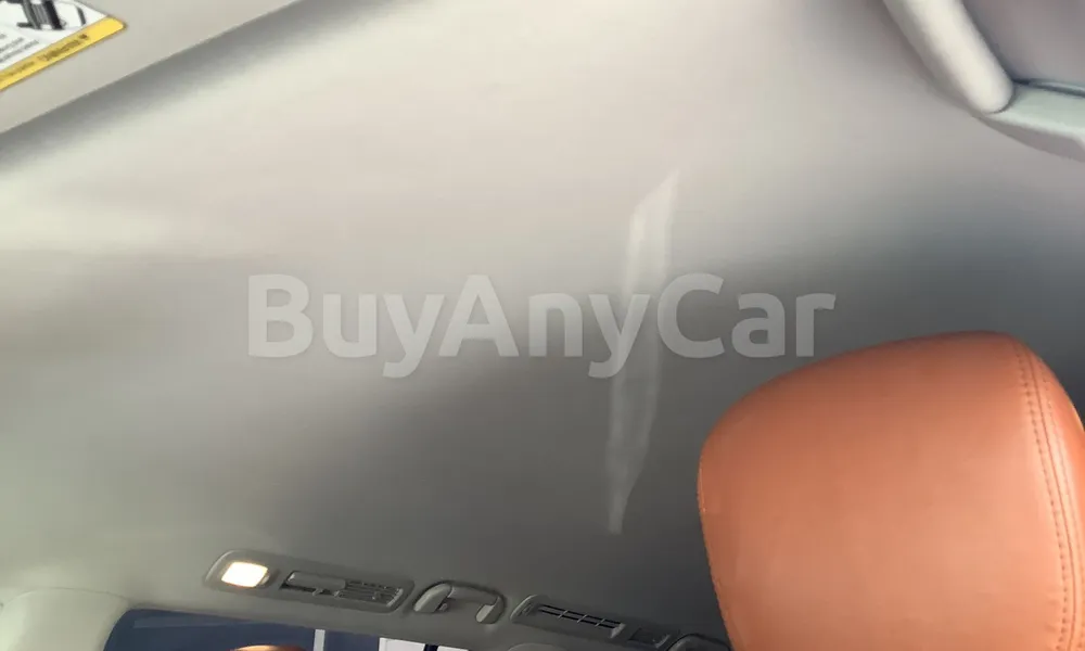 Vehicle photo 7