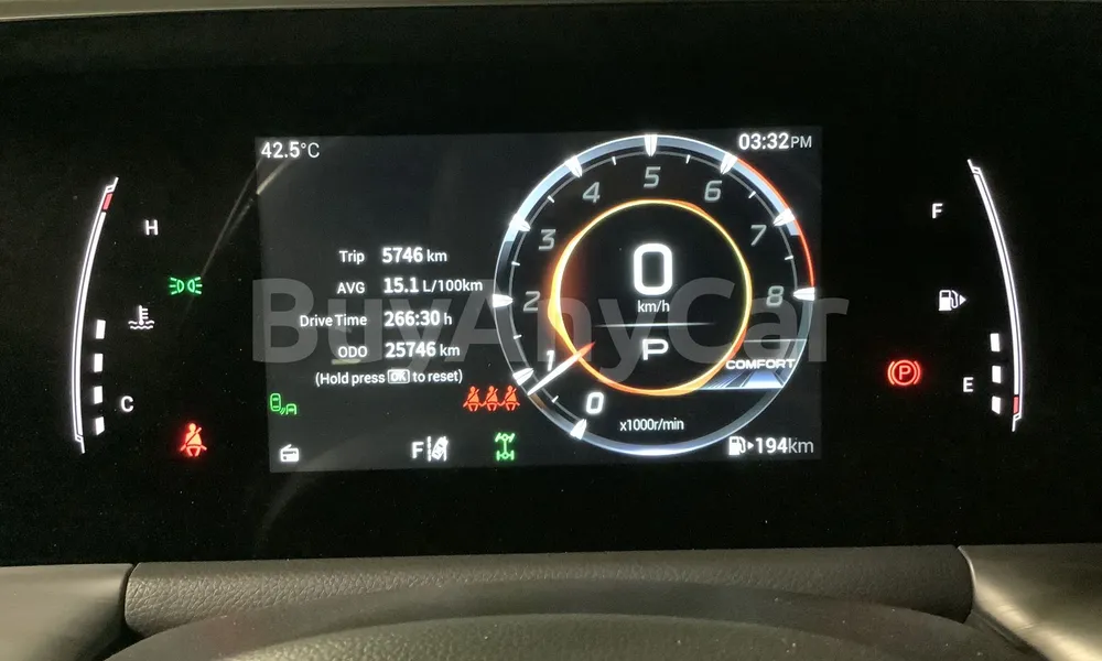 Vehicle photo 8