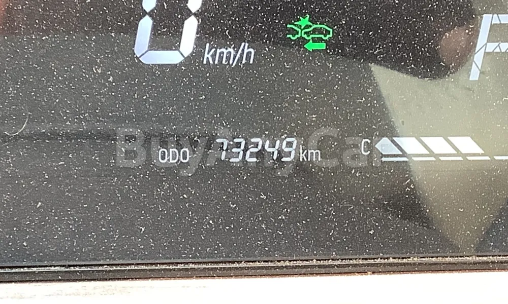 Vehicle photo 8