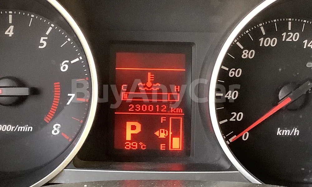 Vehicle photo 7
