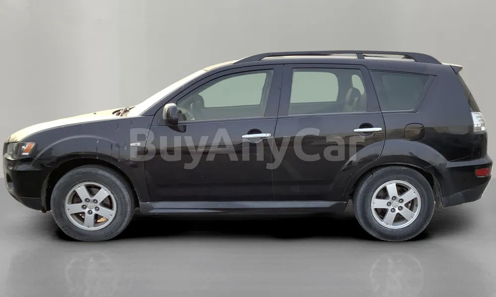 Vehicle photo 4