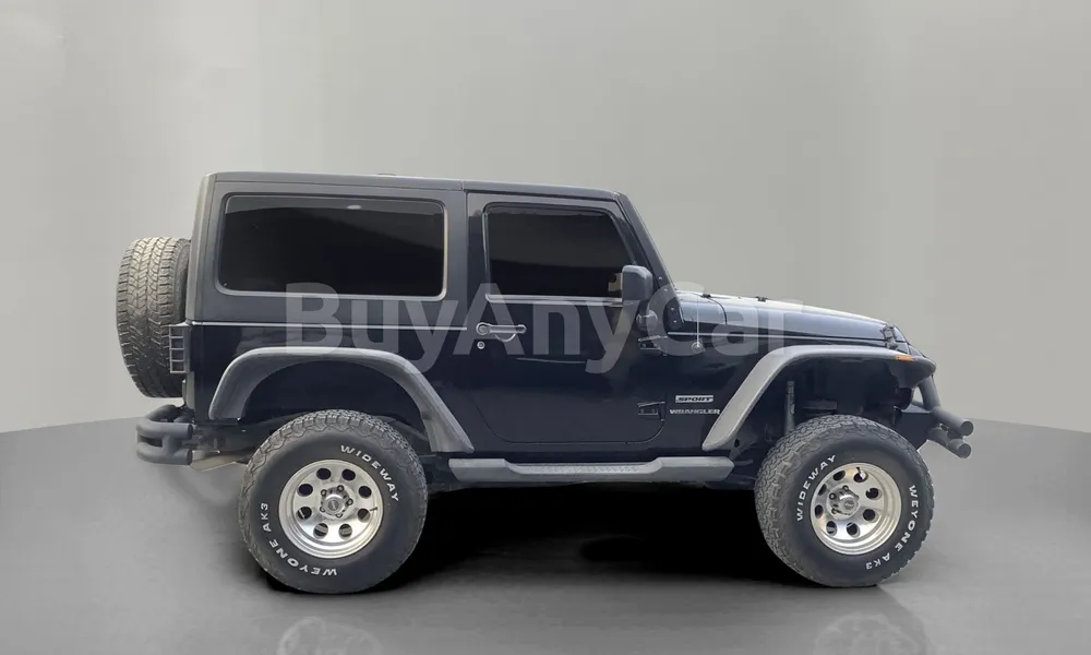 Vehicle photo 3