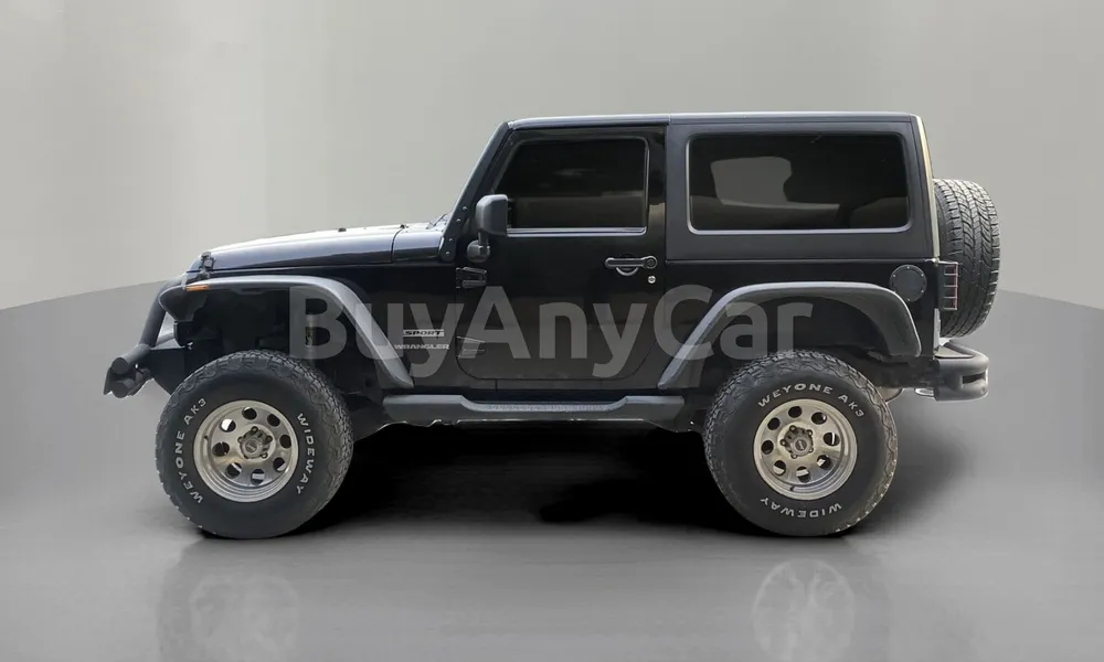 Vehicle photo 4