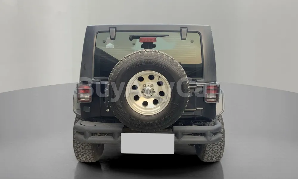 Vehicle photo 2