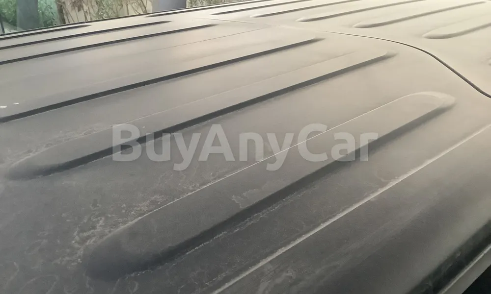 Vehicle photo 6