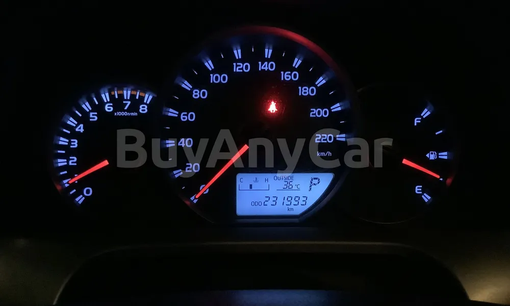 Vehicle photo 6