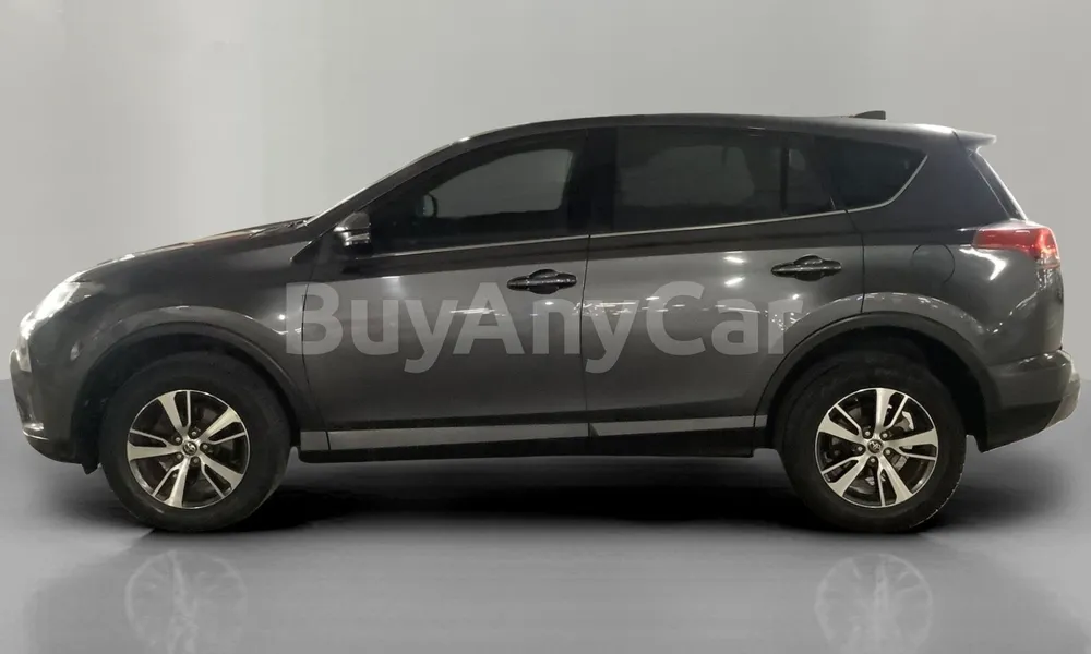Vehicle photo 4