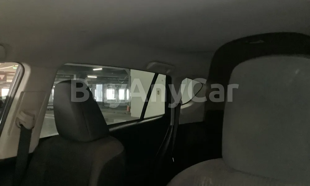 Vehicle photo 8