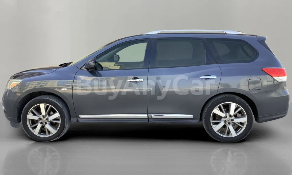 Vehicle photo 4