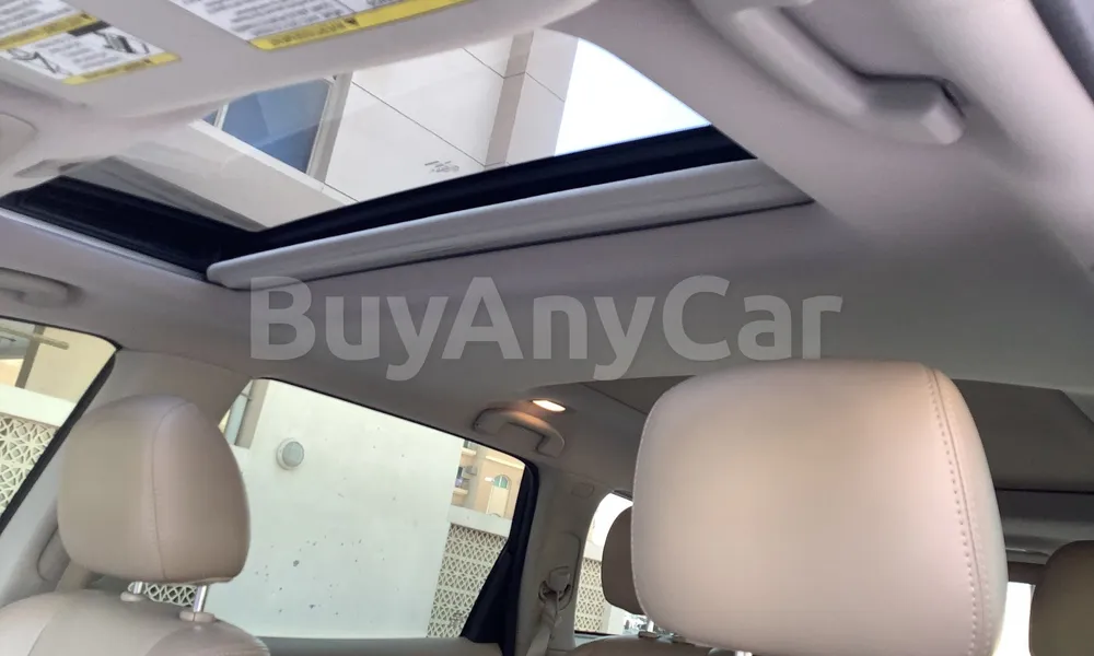 Vehicle photo 8