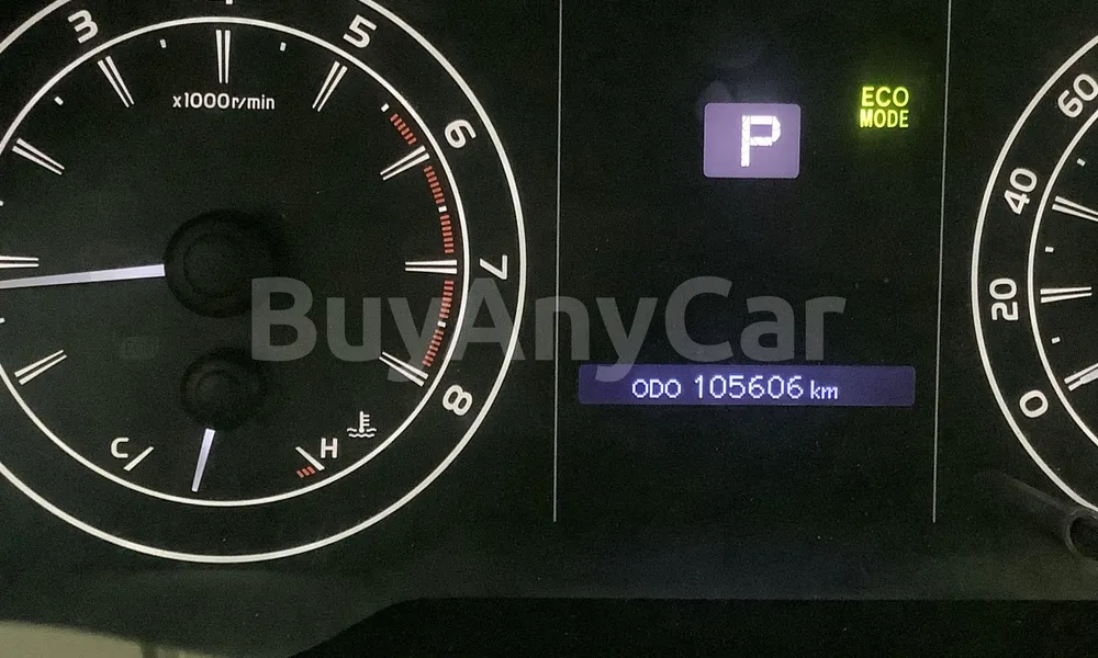 Vehicle photo 8