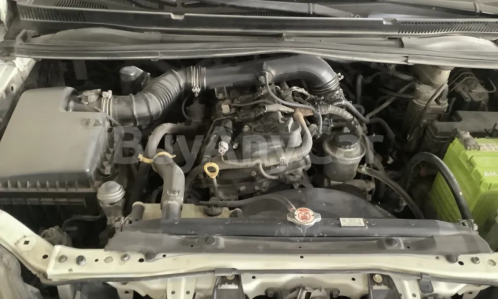 Vehicle photo 6