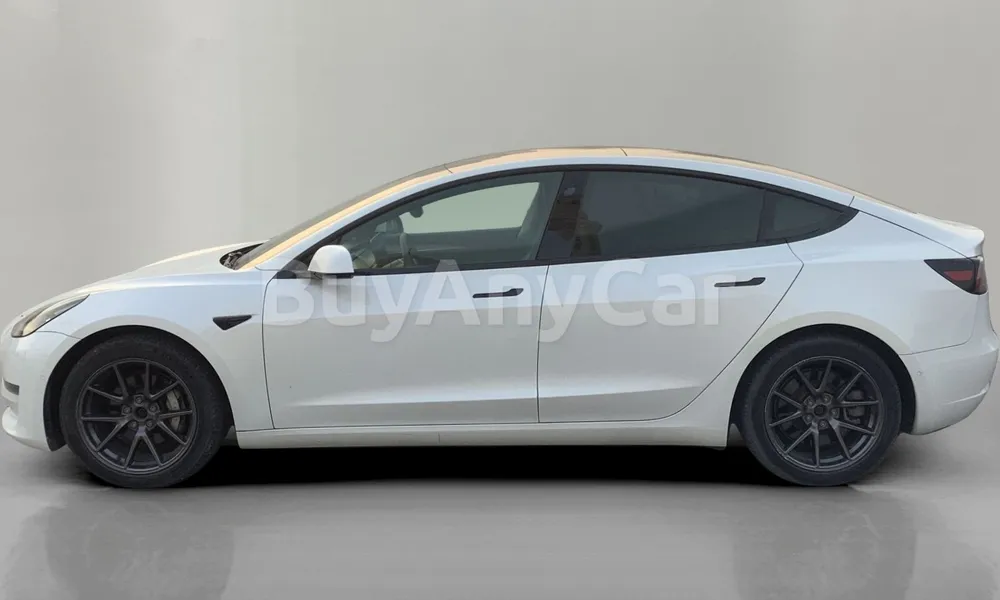 Vehicle photo 4