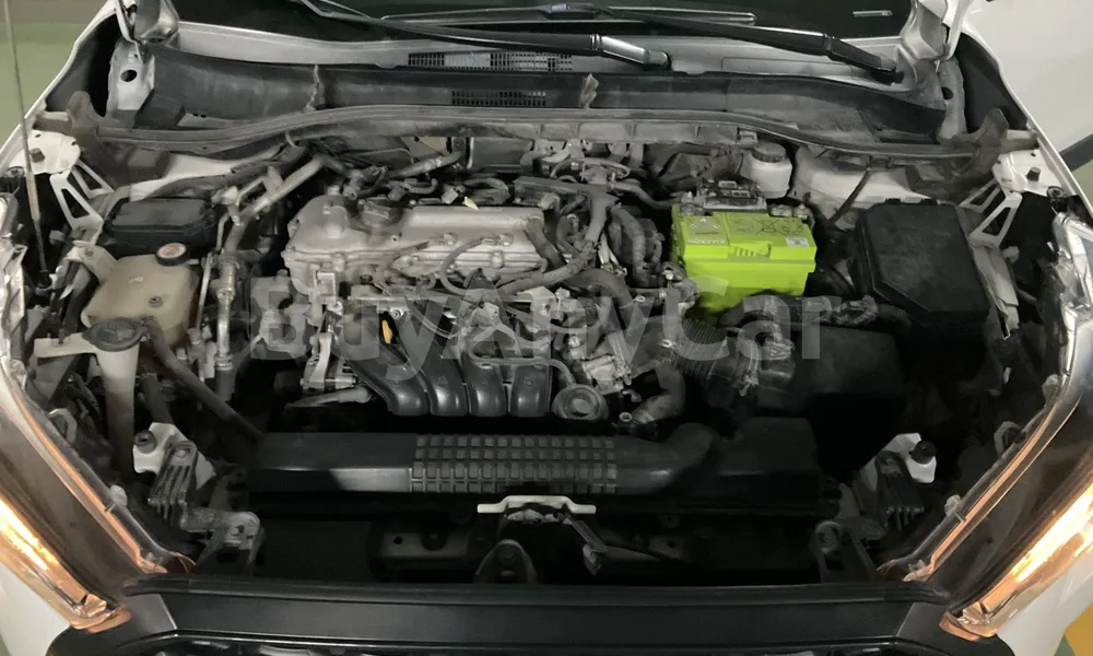 Vehicle photo 6