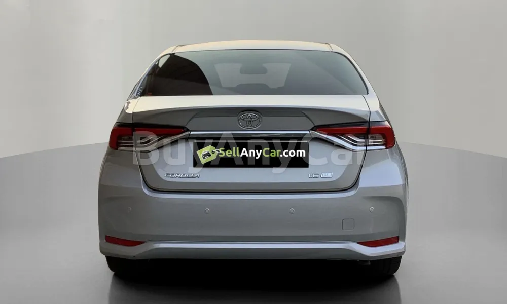 Vehicle photo 2
