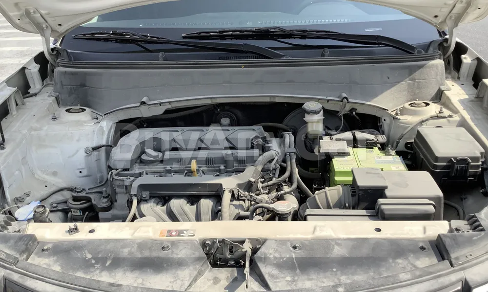 Vehicle photo 6