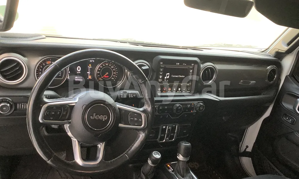 Vehicle photo 7