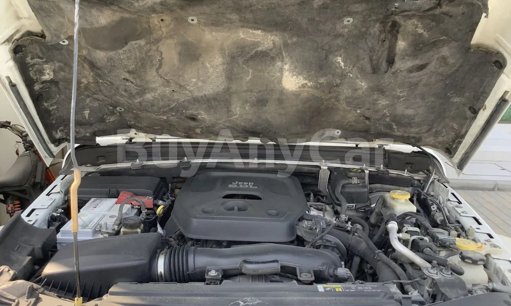 Vehicle photo 5