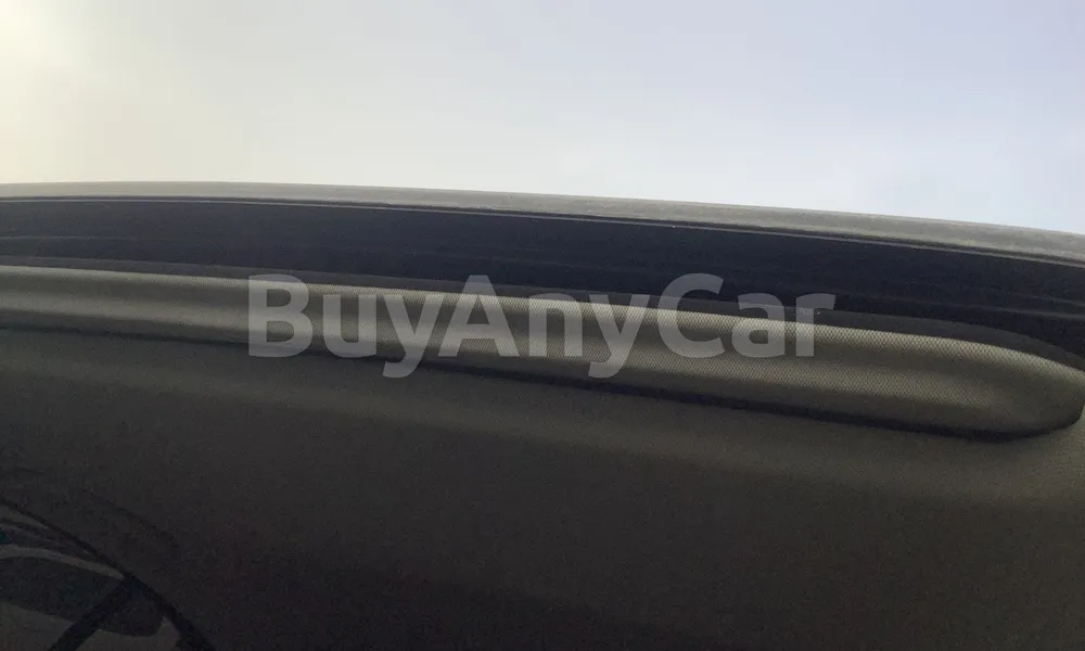 Vehicle photo 8