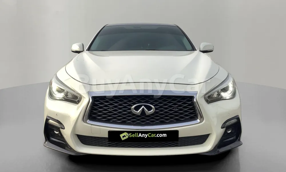 Vehicle photo 1