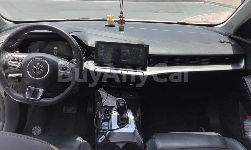 Vehicle photo 7