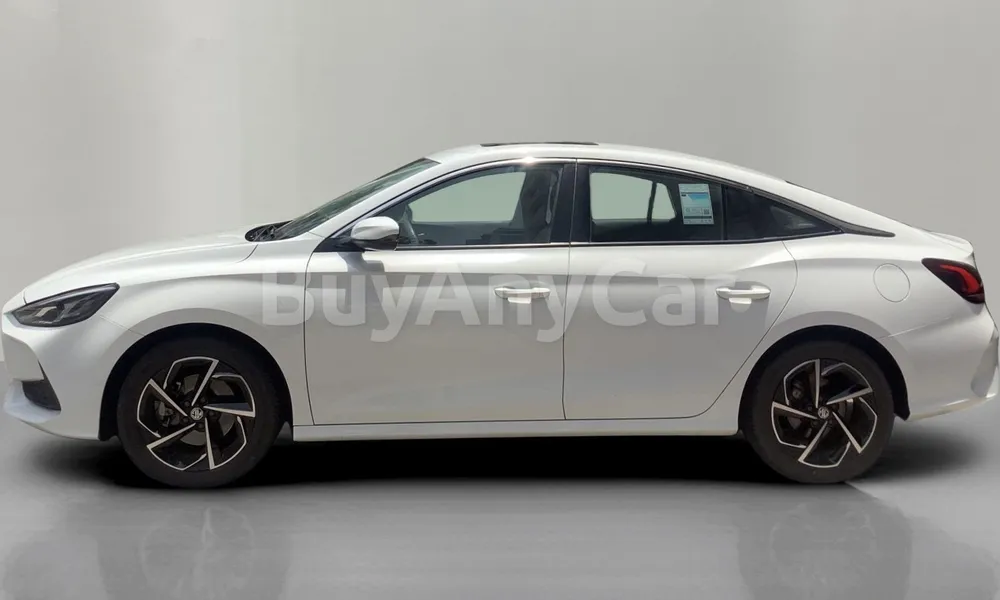 Vehicle photo 4