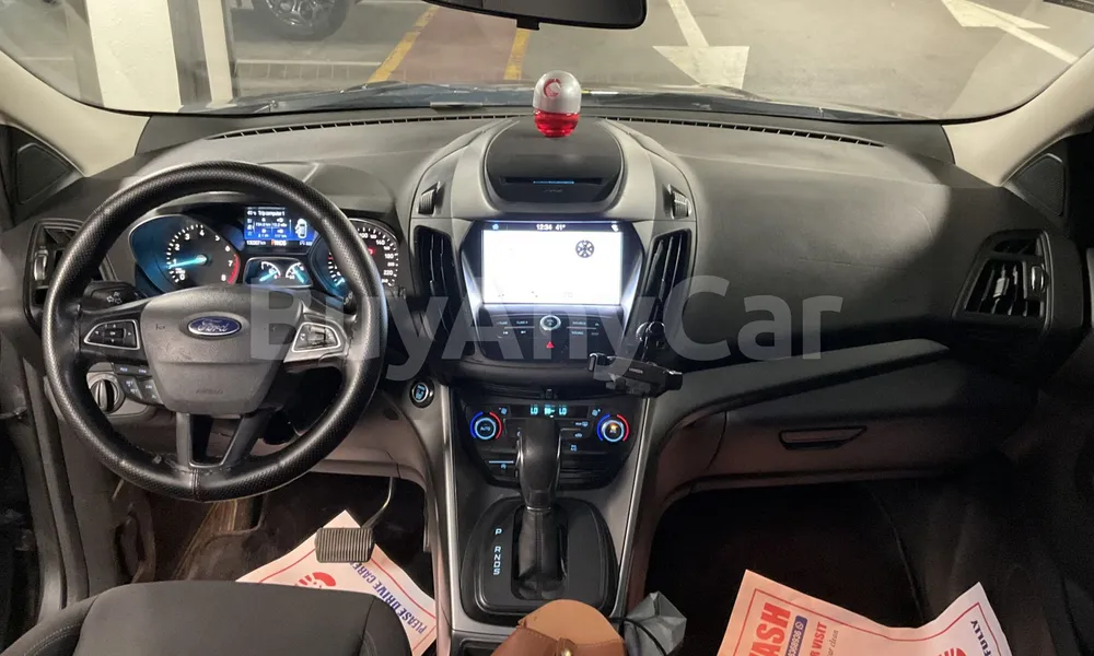 Vehicle photo 7