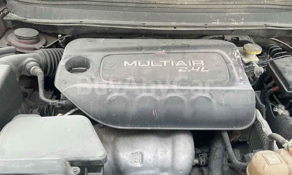 Vehicle photo 8